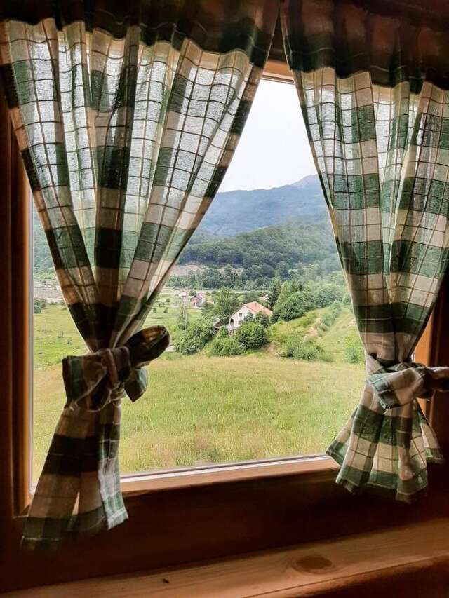 Шале Sunny Hill Cabins Kolašin Колашин-23